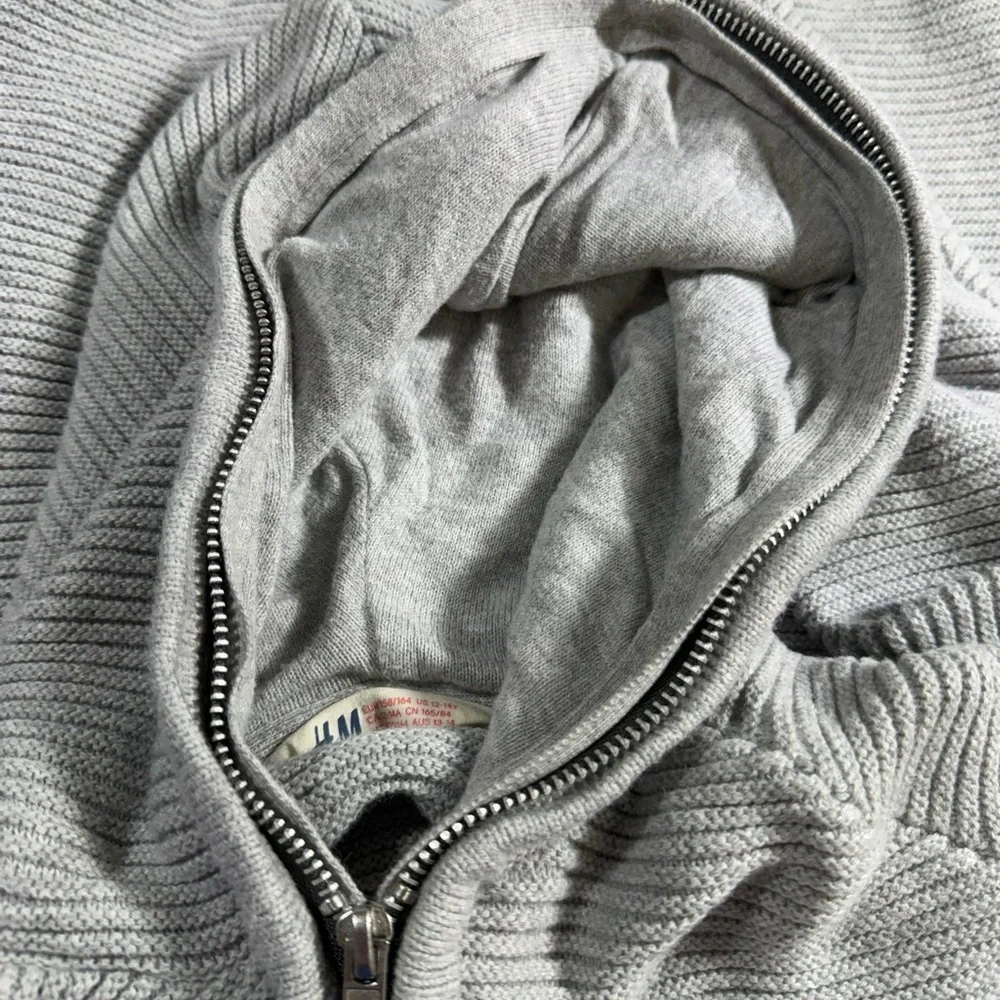 H&M boys pullover gray hooded Sweater size 12-14Y - Picture 8 of 9